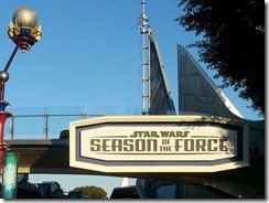 2015.12.17 d Disneyland-Star Wars, OC, CA, USA (1) (640x480)